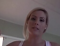 Beauteous mom give a nice blowjob